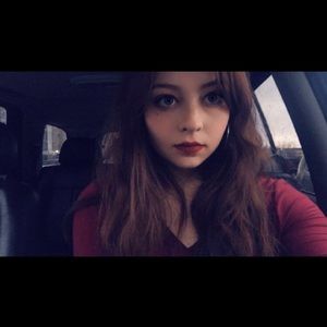 Meet your Posher, Victoria